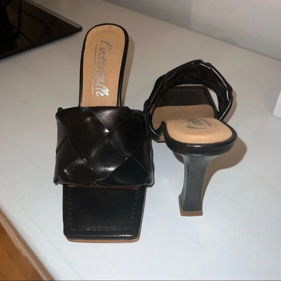 L’intervalle Black Leather Heels (size 37) - Picture 1 of 3